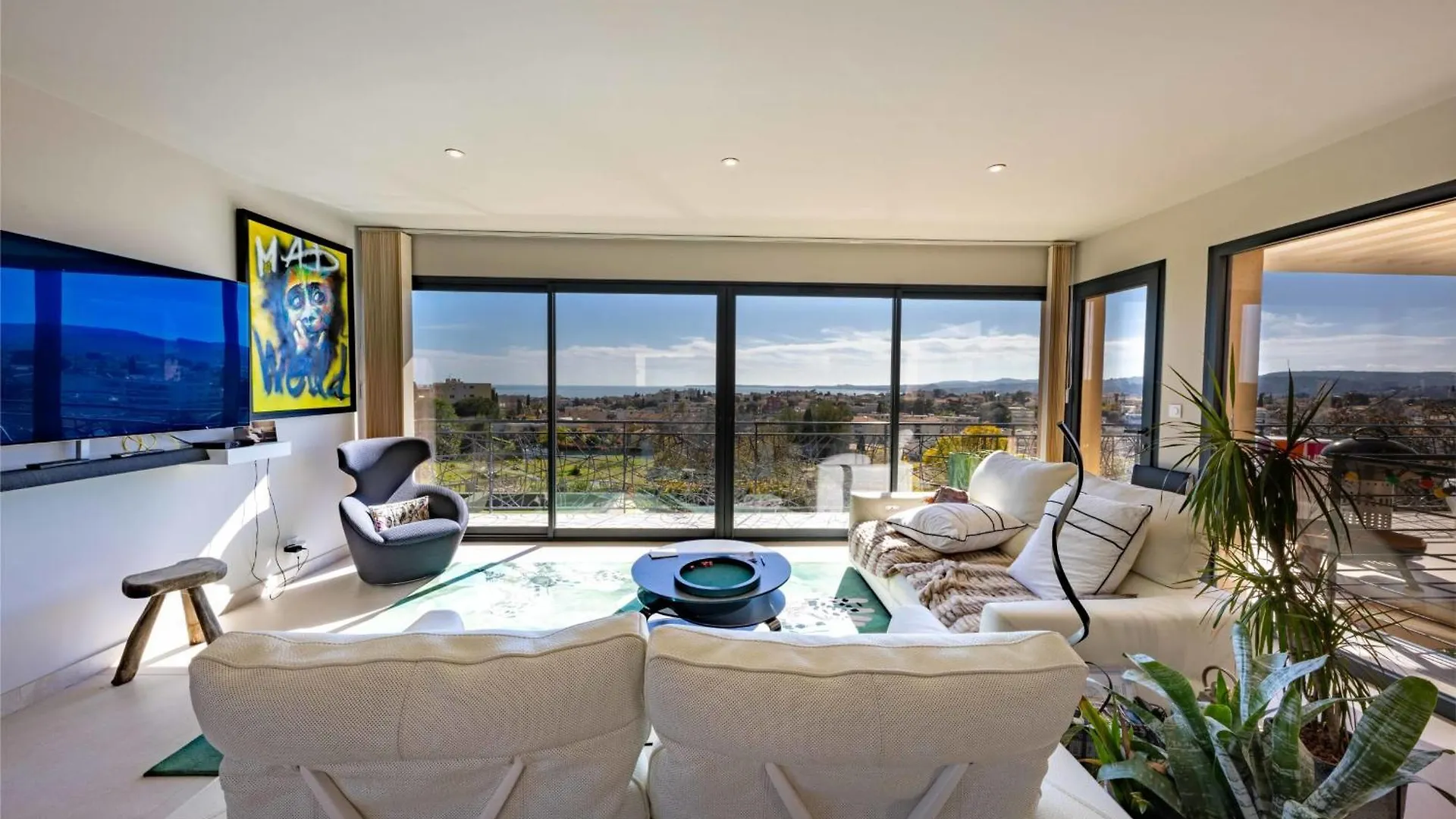 06Bk - Superb Contemporary Sea-View Villa Cagnes-sur-Mer