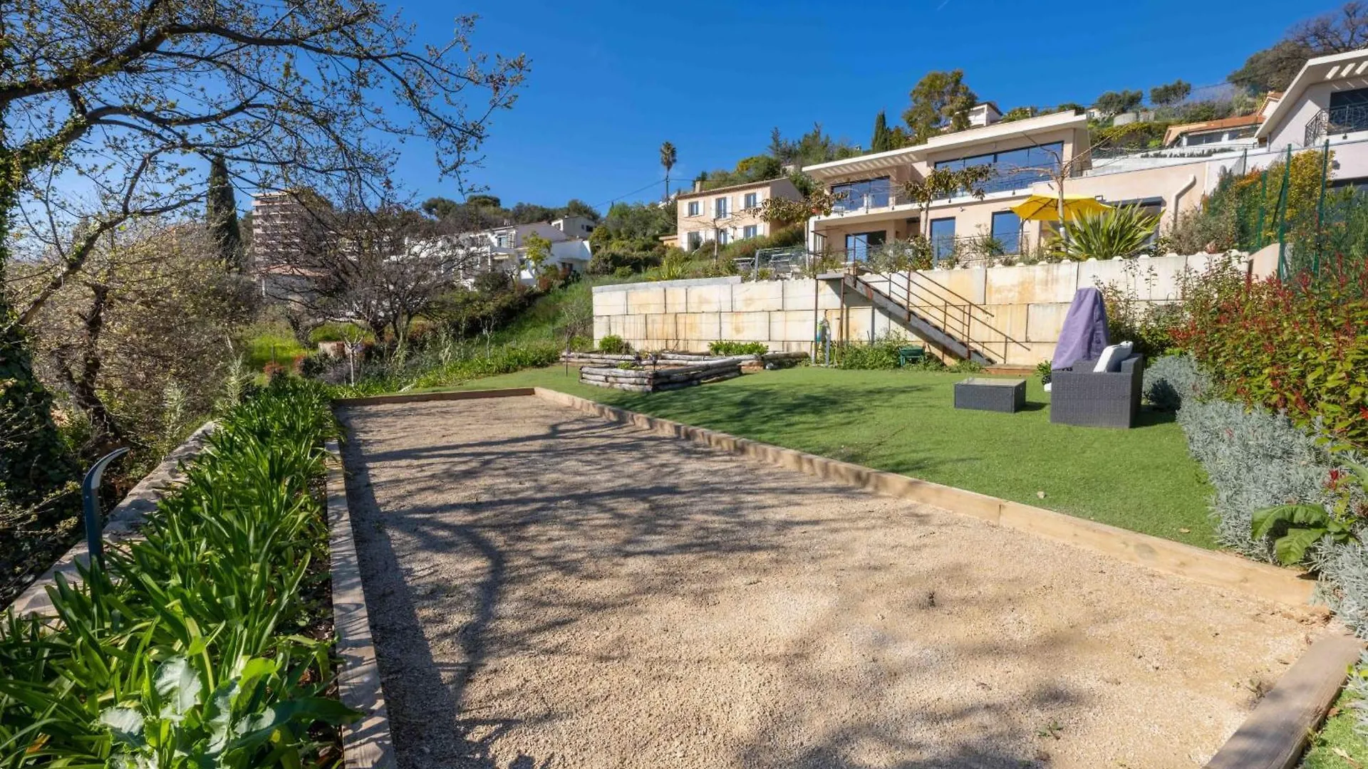 06Bk - Superb Contemporary Sea-View Villa Cagnes-sur-Mer